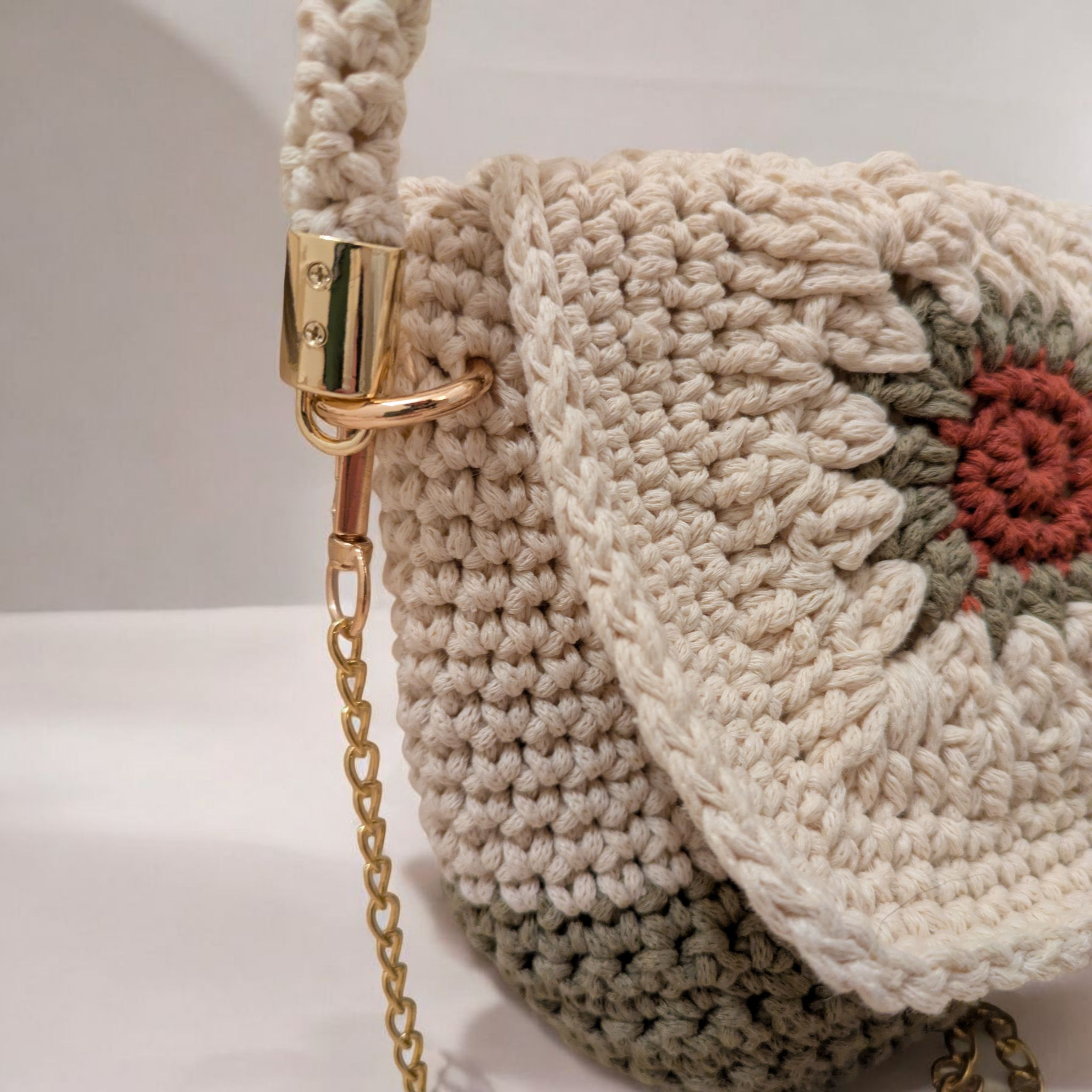 Sac_crochet-boheme_fait-main-Olivia 2 Sac crochet bohème fait main modèle Olivia 2